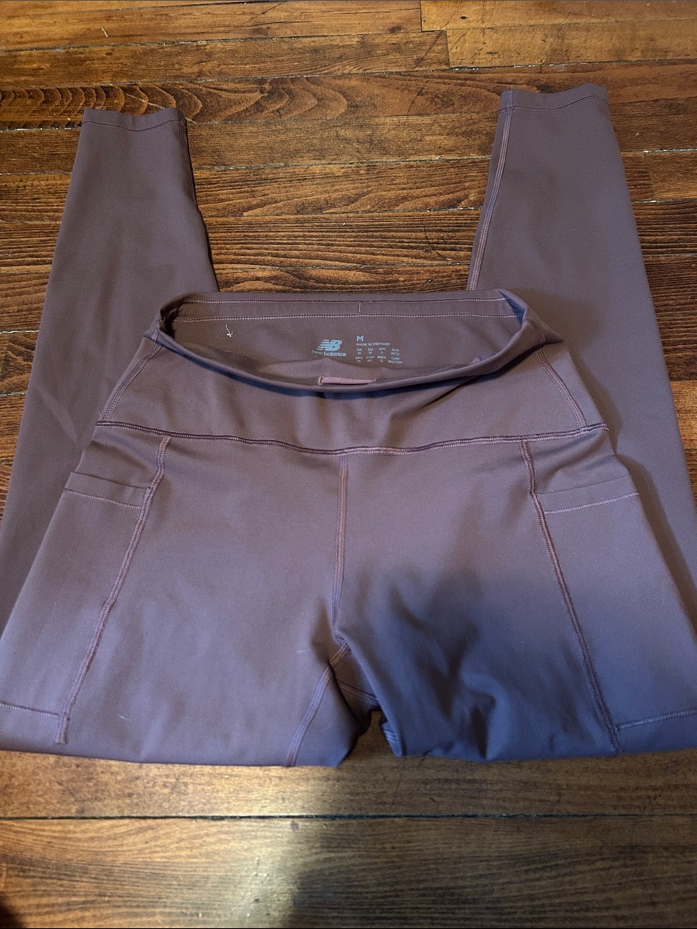 New Balance Mauve-Purple Leggings with Side Pockets